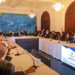 Nito y gaby y el plan piloto (6)