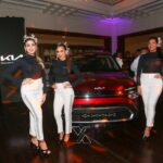 KIA modelos Sportage y Carens 2023 (1)