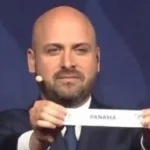 GAyiYxyW4AAReRz copia
