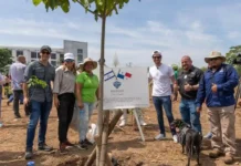 Alcalde Mayer Mizrachi participa en la siembra de 1200 árboles en Don Bosco